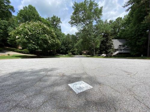 430 Lost Forest Ct, Atlanta GA  30328-2101 exterior