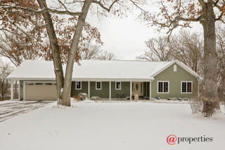 27818 Flynn Creek Dr, Hoffman Estates, IL 60010-2307