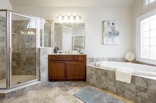 2375 Briarcliff Cmns, Atlanta GA  30345-2175 exterior