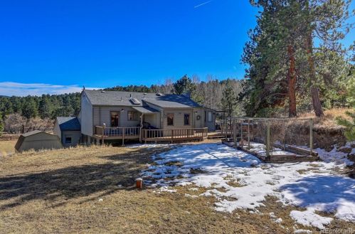 5615 Hatch Dr, Lakewood CO 80439 exterior