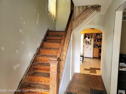 17 Prospect Ave, Tinton Falls, NJ 07701