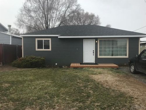 234 10th St, Metolius, OR 97741-1617