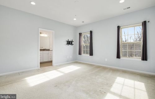 1605 Regent Manor Ct, Silver Spring MD 20904-2270 exterior