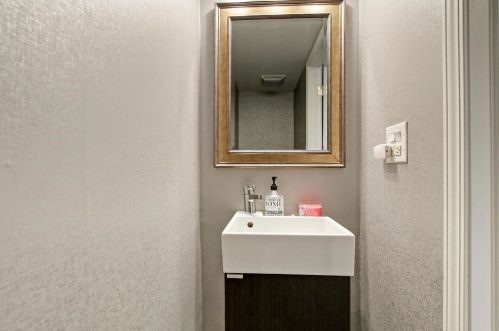 1078 Cliff View Ln, Carol Stream IL  60188-4633 exterior