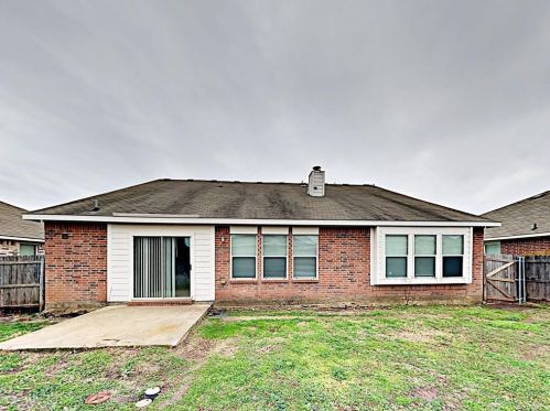 4016 Tarpon Springs Dr, Fort Worth TX  76123-3415 exterior