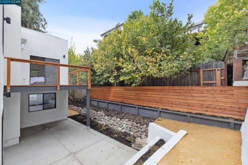 933 Oxford St, Berkeley CA  94707-2434 exterior