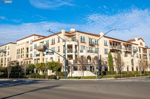 800 Abel St, Milpitas CA  95035-8693 exterior