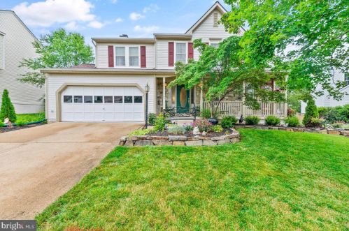 8971 Dennis Ct, Bristow, VA 20136-1031