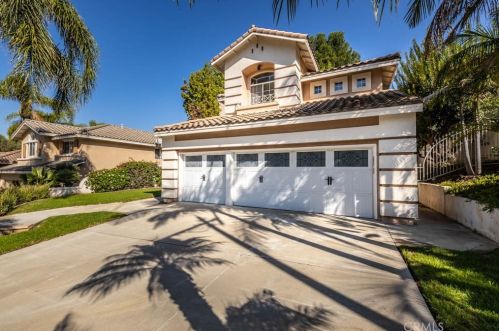 7551 Hollow Oak Rd, Anaheim CA  92808-1429 exterior