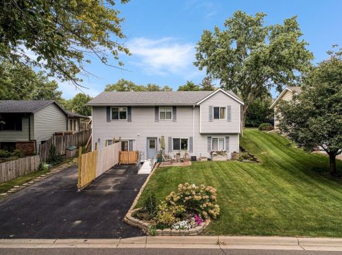 1205 Junction Ave, Saint Paul MN  55109-3433 exterior