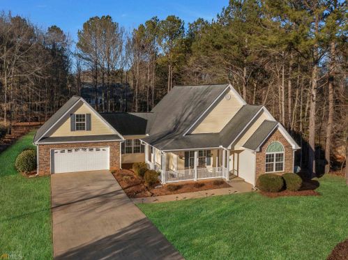 515 Miles Ct, Locust Grove, GA 30248-2177