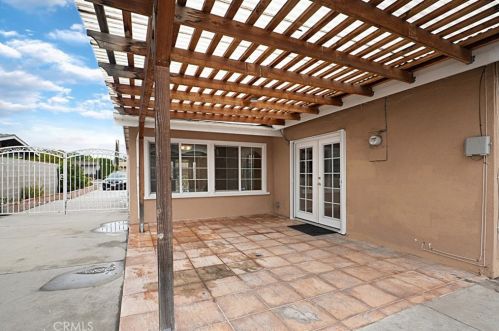 3139 Tyler Ave, Anaheim CA  92801-6039 exterior