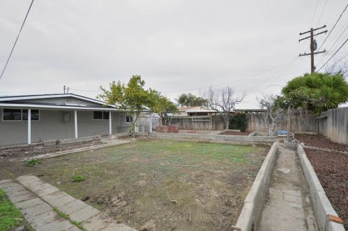 842 Vermont Ave, Los Banos CA 93635-3316 exterior