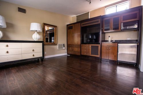 1463 Beaudry Blvd, Glendale CA  91208-1707 exterior