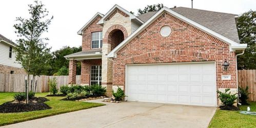 705 Oak Circle Ct, Conroe, TX 77301-3162