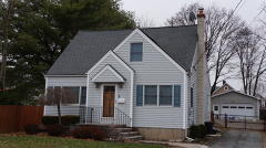 9 Union Ave, Bloomingdale, NJ 07403-1712