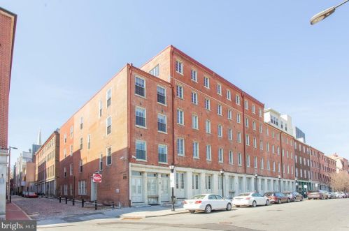 22 Front St, Philadelphia PA 19106-3354 exterior