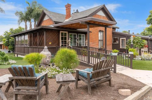 1030 Whaley St, Oceanside, CA 92054-5952