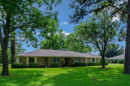109 Cherokee Path, Lewisville, TX 75028-3442