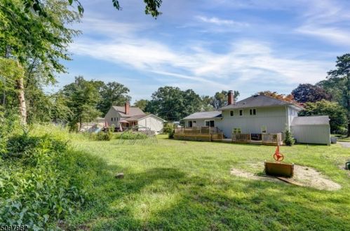 29 Lake Shore Dr, Dover NJ  07803-2942 exterior