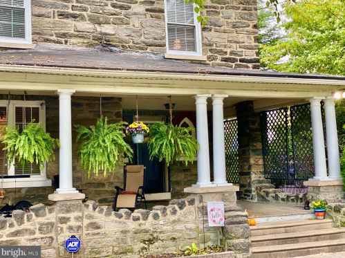 1901 63rd St, Philadelphia PA 19151-2607 exterior