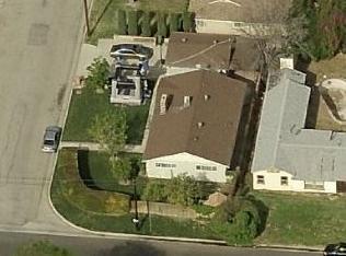 7400 Sylvia Ave, Los Angeles, CA 91335-2556