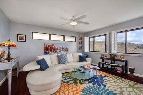 5361 Poola St, Honolulu HI  96821-1536 exterior