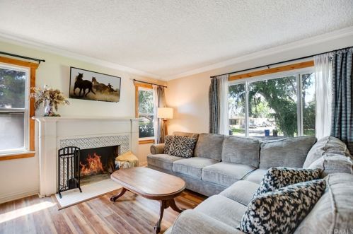 4610 Emerson St, Riverside CA  92506-2008 exterior