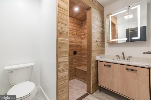 1165 12 St, Philadelphia PA 19148-1002 exterior