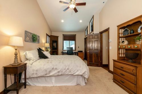 10970 Palisades Dr, Truckee CA  96161-3188 exterior