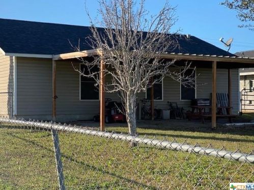502 Nelson Ave, Victoria, TX 77901-8638