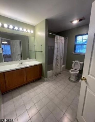 11 Crimson Ln, Dover NJ  07803-2444 exterior