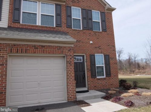 78 Sundance Dr, Trenton NJ 08619-3968 exterior