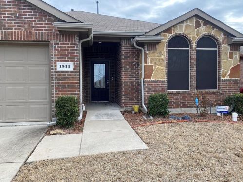 1511 Syracuse Dr, Van Alstyne, TX 75495-2689