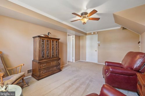 5209 Light St, Springfield VA  22151-2522 exterior