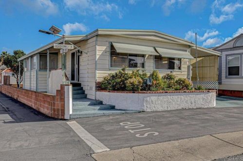 144 Roadrunner Ln, Oceanside, CA 92057-6422