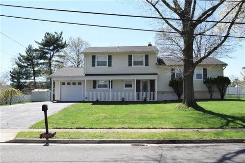 6 Farragut Dr, Piscataway, NJ 08854-5520