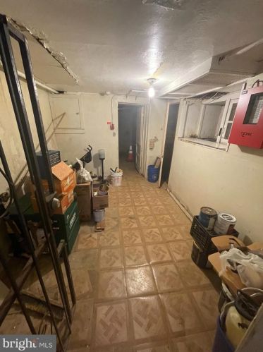 5758 5th St, Philadelphia, PA 19120-2308