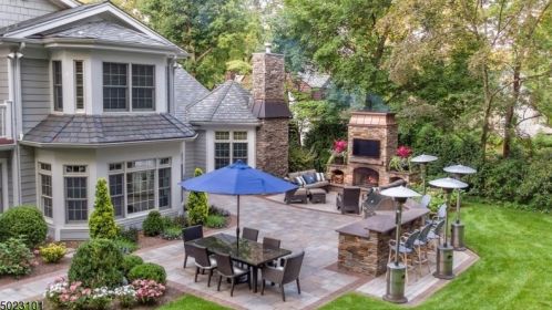 276 Manor Rd, Ridgewood, NJ 07450-4716