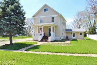 206 West St, Hudson, IL 61748-7699