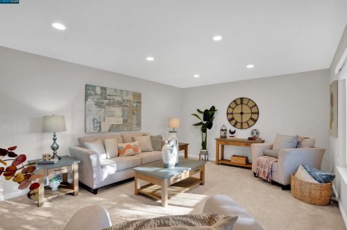 2707 Turnstone Dr, Pleasanton, CA 94566-5343