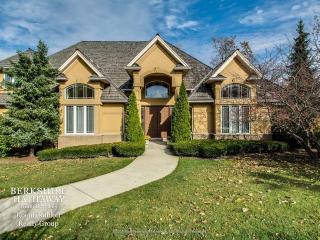 3 Gianna Ct, Homewood, IL 60422-1986