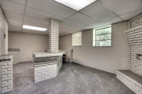 3533 Highwood Dr, Atlanta GA  30344-2500 exterior