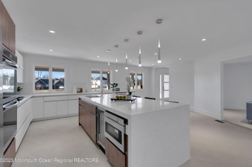 171 Wall St, Tinton Falls NJ  07724-2416 exterior