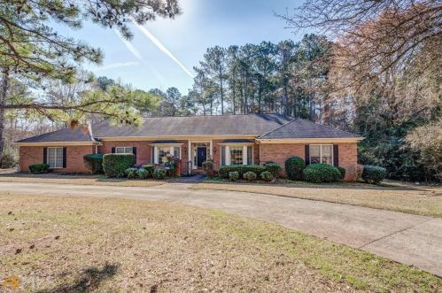 3003 Hanover Ln, Conyers, GA 30094-3249