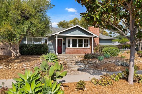 5688 Fiesta Dr, Carpinteria, CA 93013-2521