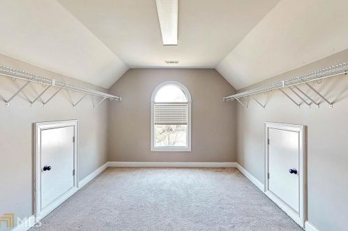 5135 Halcyon Dr, Atlanta GA  30349-1596 exterior