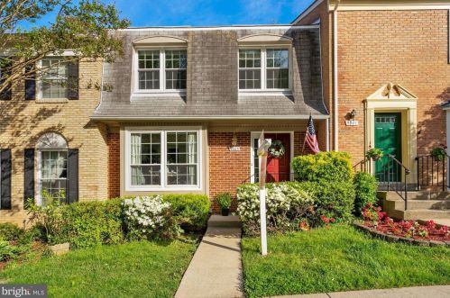9005 Sweet Birch Ct, Springfield, VA 22152-2513