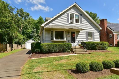 306 Strong Rd, Wapping, CT 06074-1904