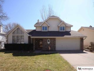 11813 Quail Dr, Bellevue, NE 68123-1147